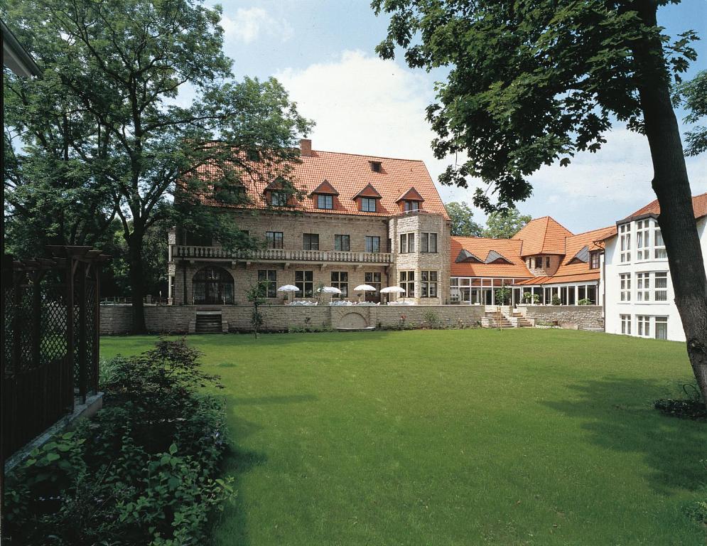 Parkhotel Unter den Linden Halberstadt Exteriör bild