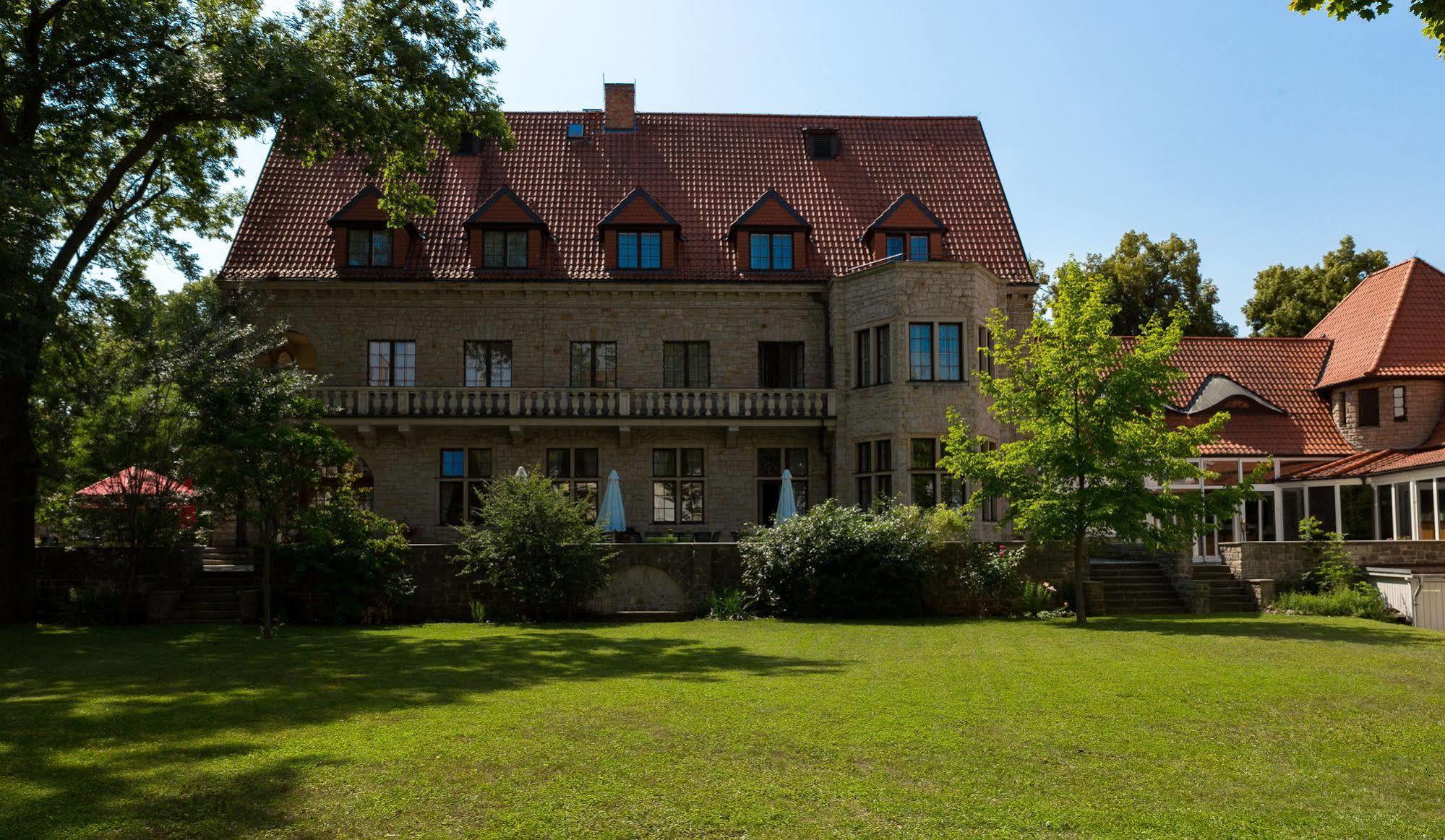 Parkhotel Unter den Linden Halberstadt Exteriör bild